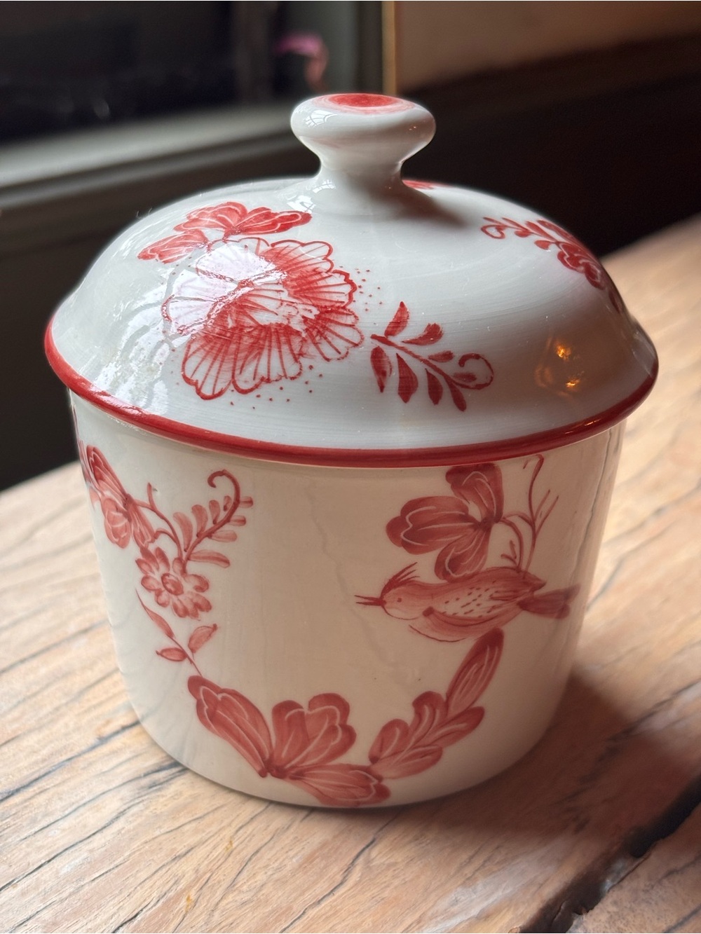 Williamsburg Ceramic Lidded Sugar Bowl Red Floral Toile Vintage Style